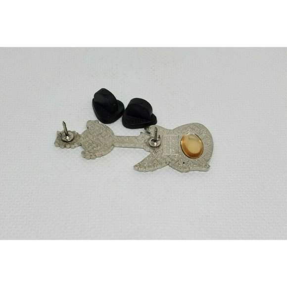 Authentic Hard Rock Café Cozumel Parrot Guitar Lapel Brooch Hat Pin - Picture 3 of 10